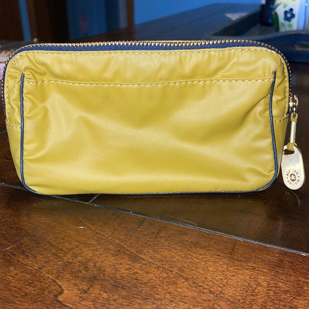 Kipling make-up case - Picture 3 of 5